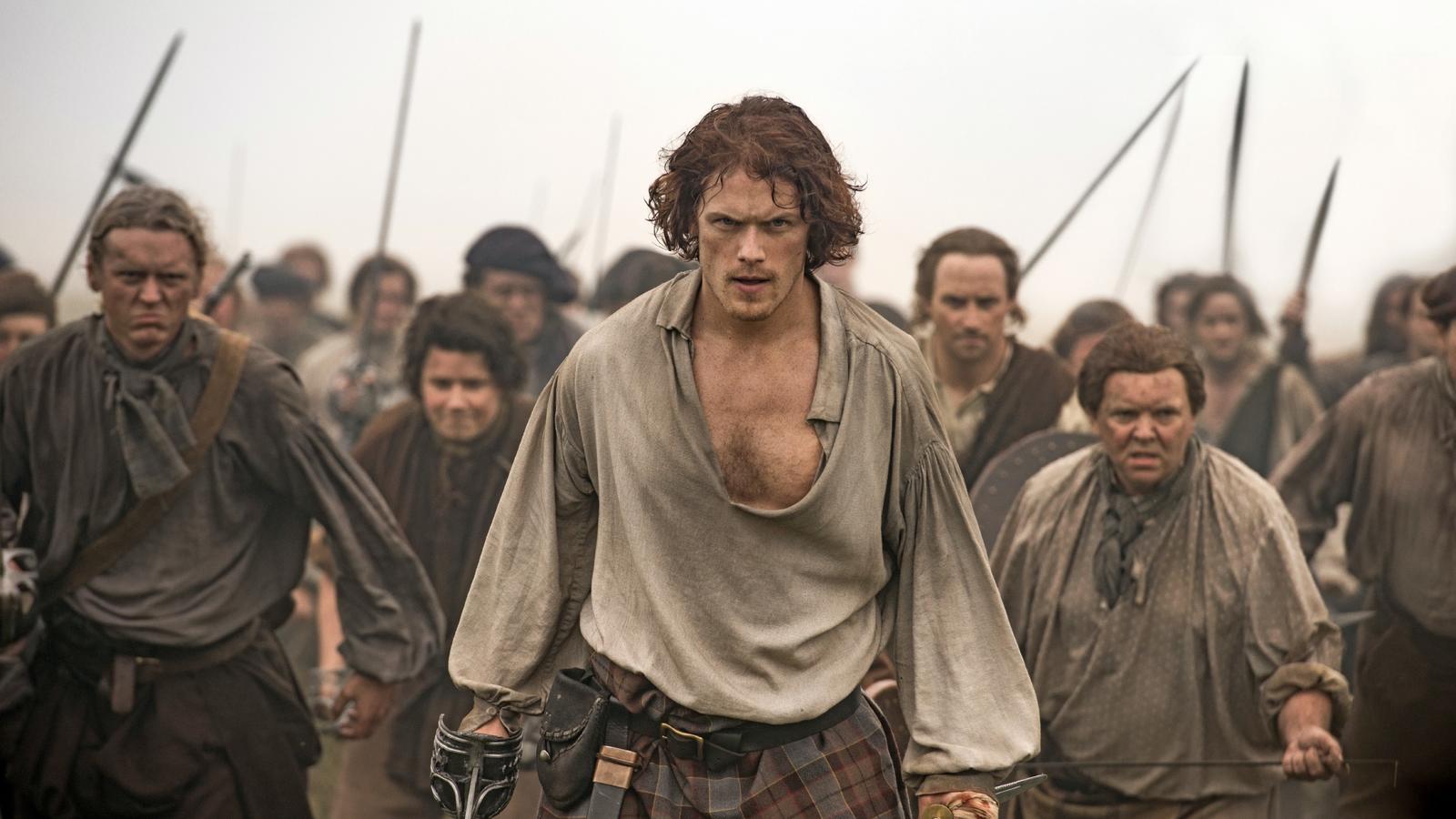 Outlander: Die preisgekrönte Highland-Saga ist zurück! Sam Heughan spielt auch in der dritten Staffel die Rolle Jamie Fraser.