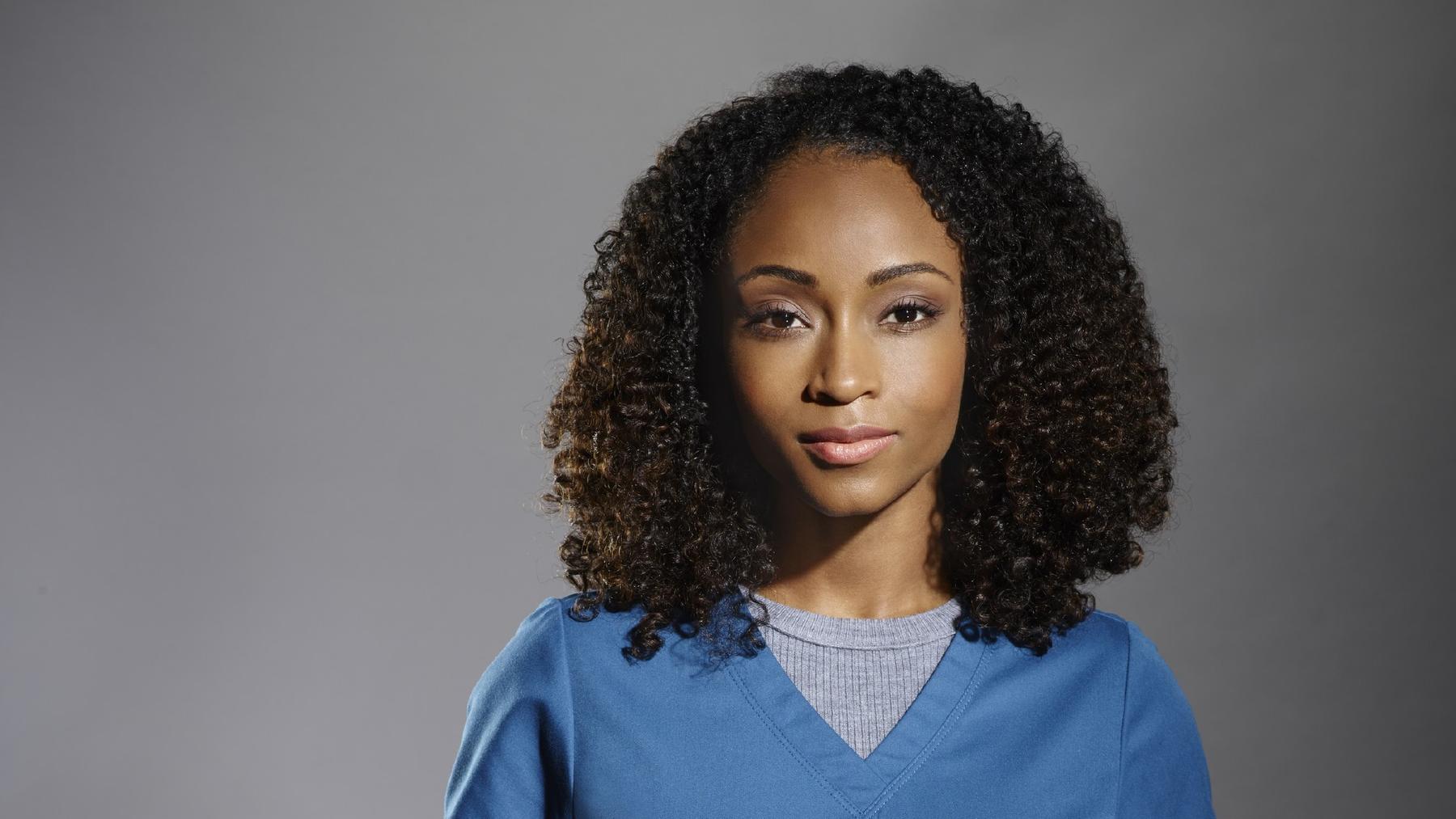 Chicago Med: April Sexton gespielt von Yaya DaCosta April Sexton (Yaya DaCosta)