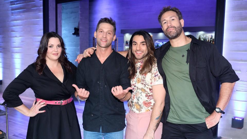 Grill den Profi: Alexander Kumptner bekommt es mit Paula Lambert, Jared Hasselhoff und Cale Kalay zu tun Alexander Kumptner tritt in der dritten Folge "Grill den Profi" gegen Paula Lambert, Cale Kalay und Jared Hasselhoff an.