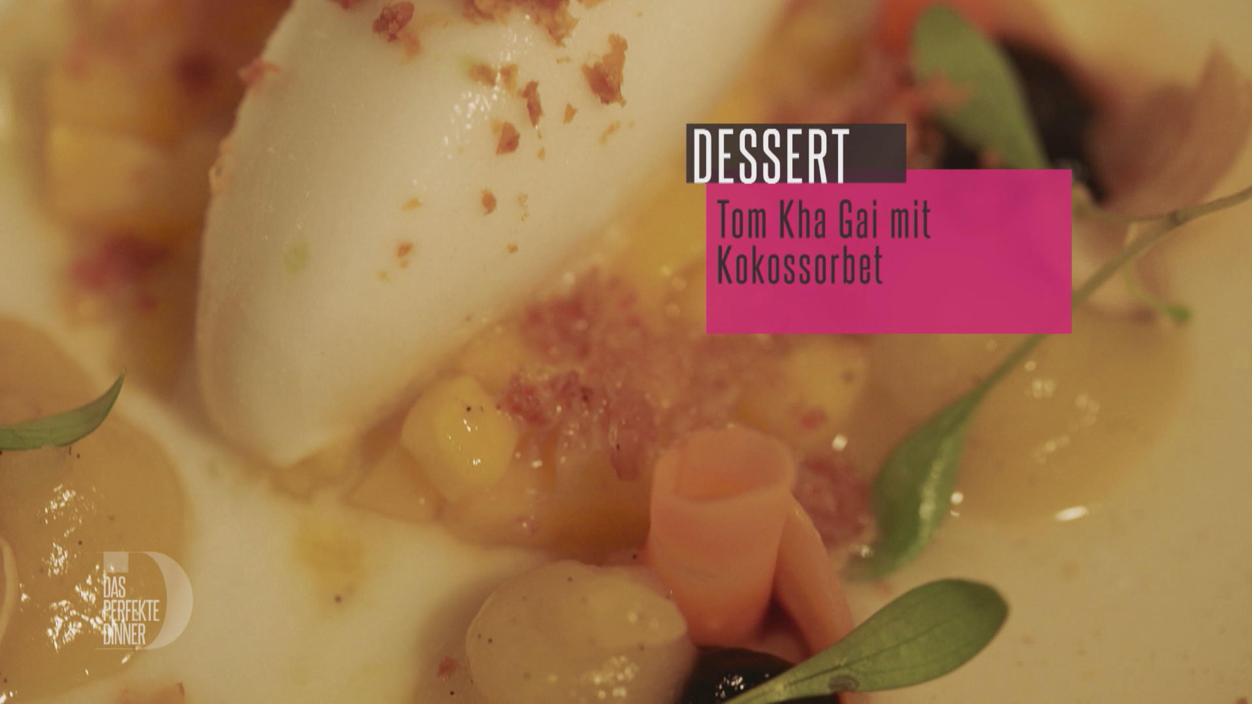Tom Kha Gai mit Kokossorbet Sebastians Dessert