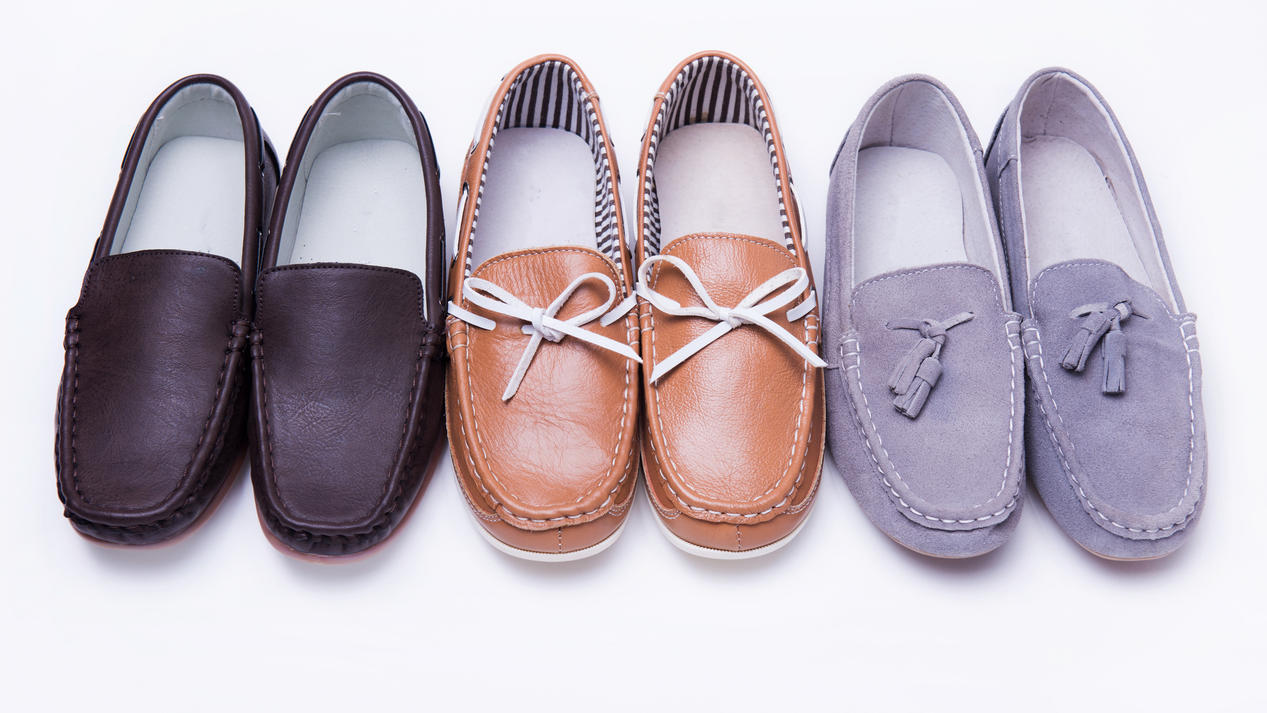 Fashion Lexikon: Slipper Slipper für Männer aus unterschiedlichen Materialien
