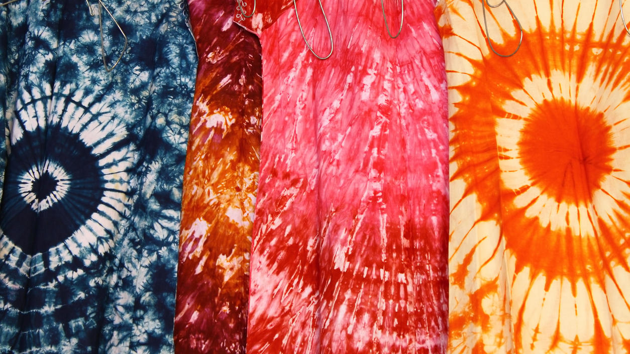 Fashion Lexikon: Panneaux Panneaux mit vier bunten Motiven