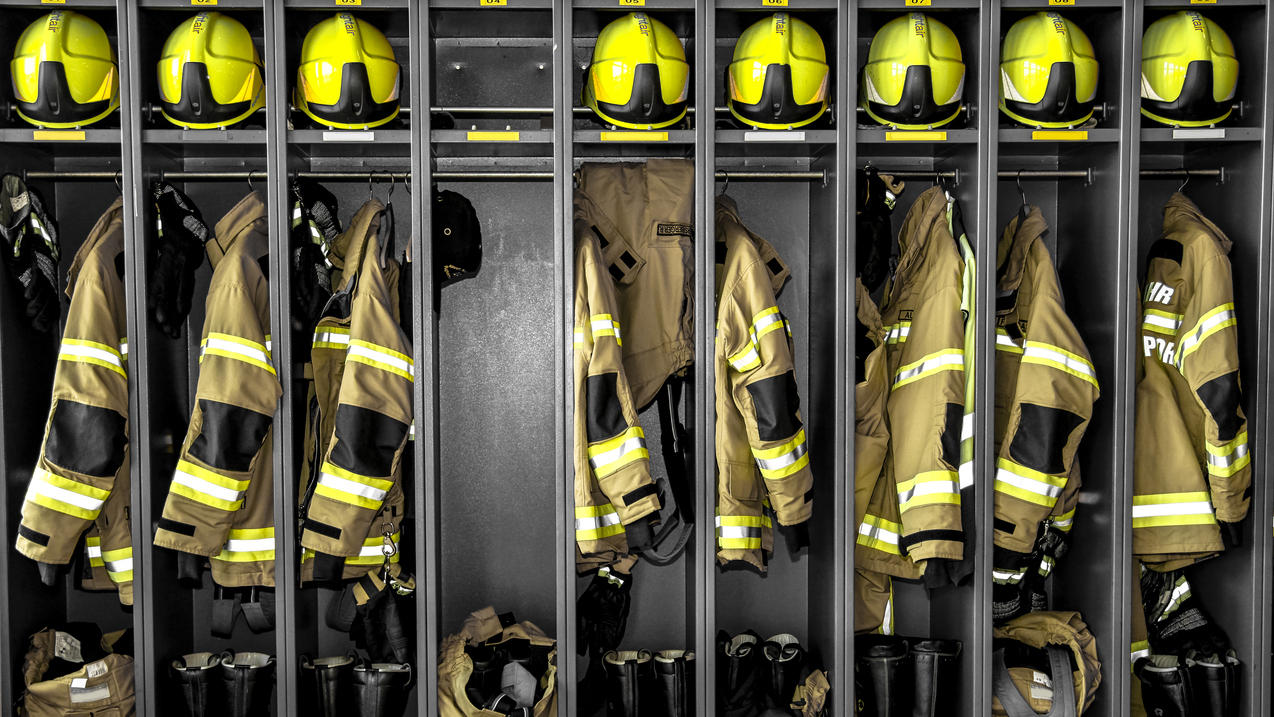 Fashion Lexikon: Trevira Feuerwehruniformen der Marke Trevira