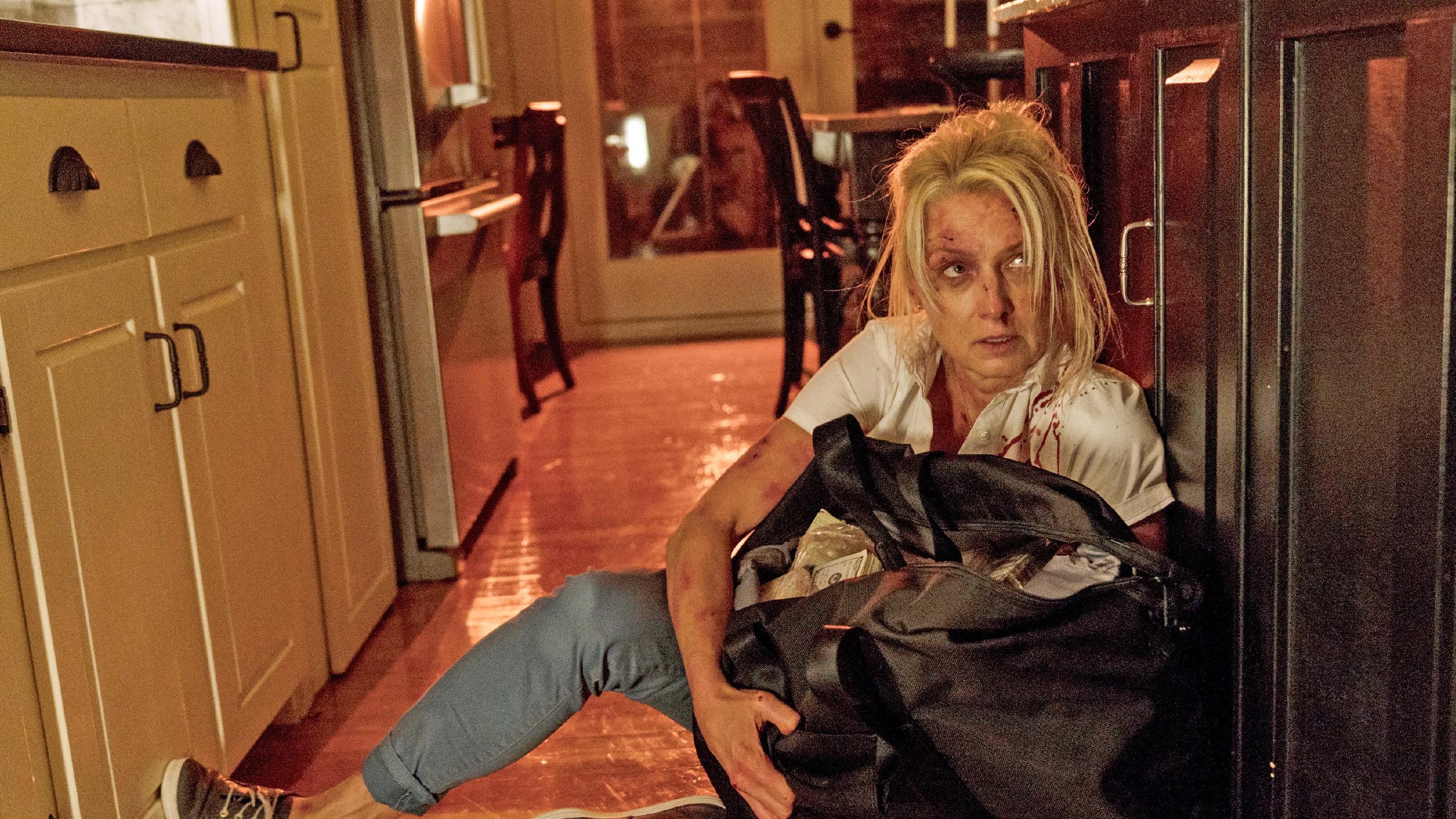 Imposters: Sally gespielt von Katherine LaNasa Sally (Katherine LaNasa)