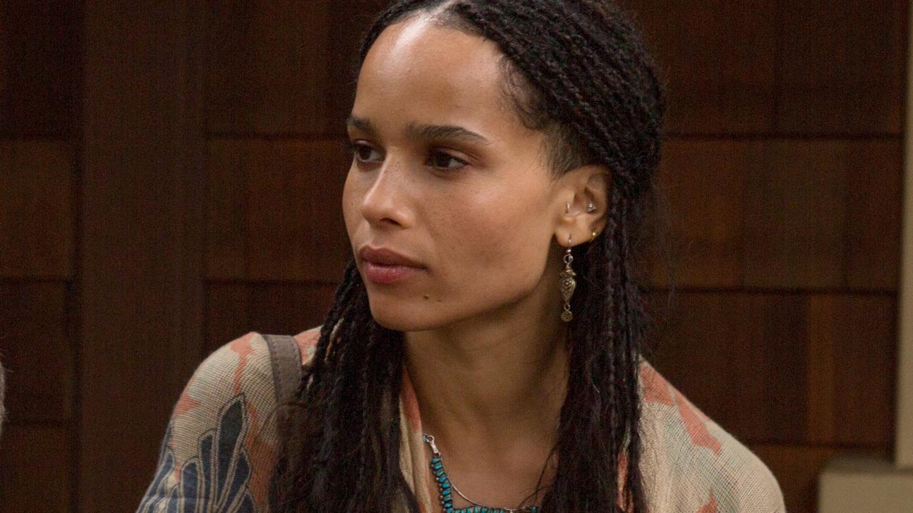 Big Little Lies: Zoë Kravitz - Familie Carlson - Nathan Carlson (James Tupper), Bonnie Carlson (Zoë Kravitz, r.), Skye Carlson (Chloe Coleman, M.)