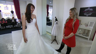 Nadine möchte zur Hochzeit größer wirken Nadine möchte zur Hochzeit größer wirken