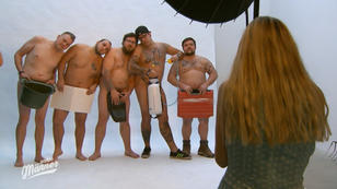 Beim Shooting werden die nackten Tatsachen offenbart Beim Shooting werden die nackten Tatsachen offenbart