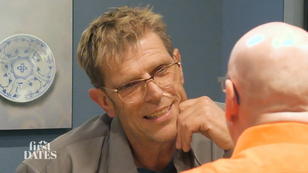 Kann Norbert ihn im Flirt erobern? Kann Norbert ihn im Flirt erobern?