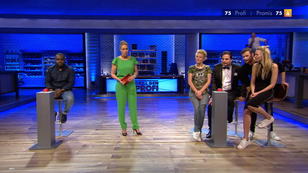 Was ist da wohl im Mixer zerkleinert worden? Was ist da wohl im Mixer zerkleinert worden?
