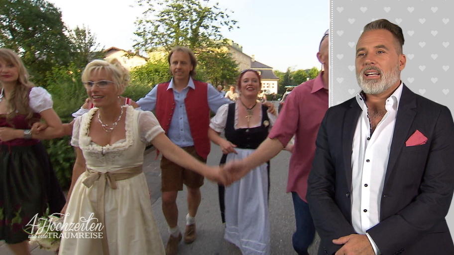 Die Gastbräute sind begeistert von der Brautentführung Die Gastbräute sind begeistert von der Brautentführung