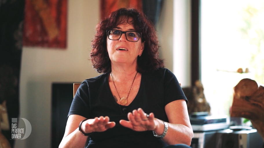 Iris möchte anderen etwas Gutes tun Iris möchte anderen etwas Gutes tun