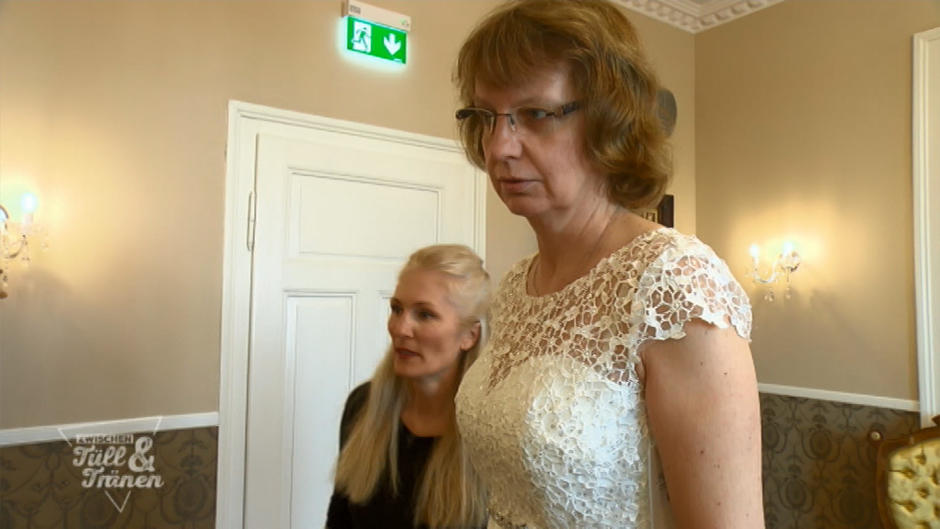 Gesucht: "Zwei in Eins"-Kleid Gesucht: "Zwei in Eins"-Kleid