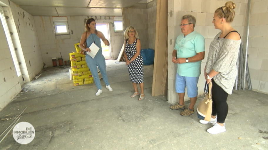 Steffi versucht es nochmal mit einem Rohbau Steffi versucht es nochmal mit einem Rohbau