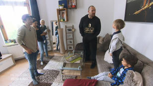 Jaqueline bringt drei Kinder mit in die Beziehung Jaqueline bringt drei Kinder mit in die Beziehung