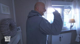Detlef legt sich wieder hin Detlef legt sich wieder hin
