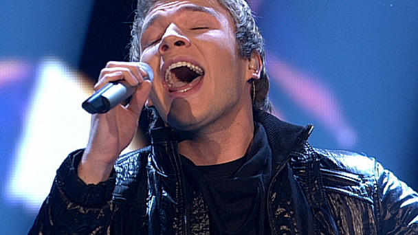 Martin Madeja singt "Titanium" von David Guetta Martin Madeja singt "Titanium" von David Guetta