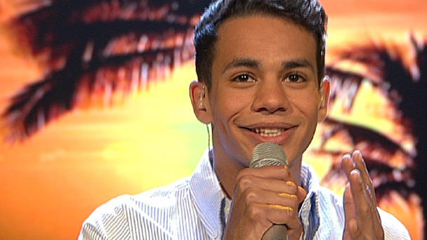 Kassim Auale singt "Lazy Song" von Bruno Mars Kassim Auale singt "Lazy Song" von Bruno Mars