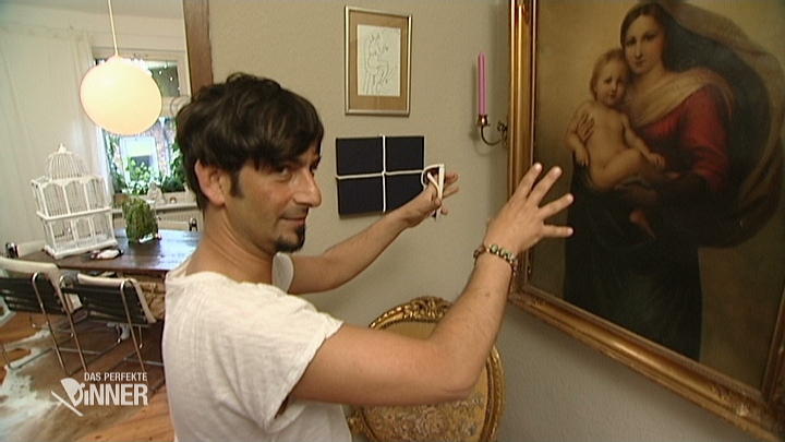 Lorenzo zeigt seine Kunstsammlung Lorenzo zeigt seine Kunstsammlung