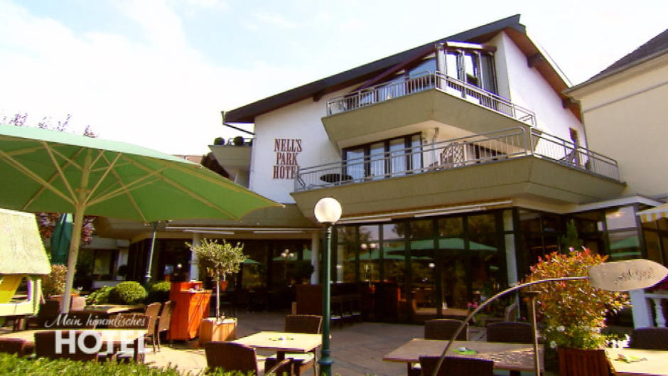 Thomas stellt sein "Nells Park Hotel" vor Thomas stellt sein "Nells Park Hotel" vor