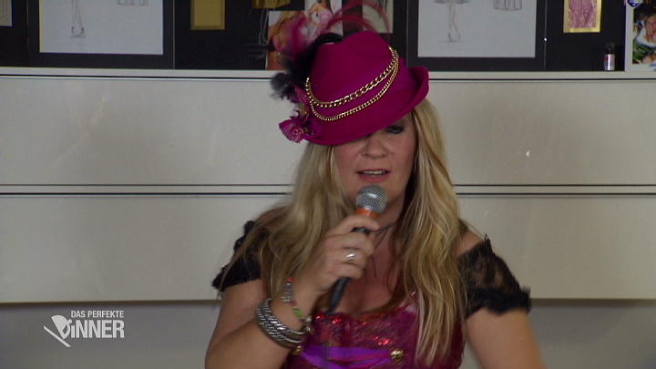 Eine Dinner-Rock-Show im Dirndl Eine Dinner-Rock-Show im Dirndl
