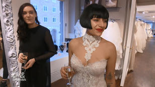 "Ich glaube, das ist mein Kleid" "Ich glaube, das ist mein Kleid"