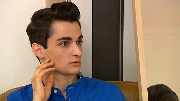 Warum kann Lavien keine Emotionen zeigen? Warum kann Lavien keine Emotionen zeigen?