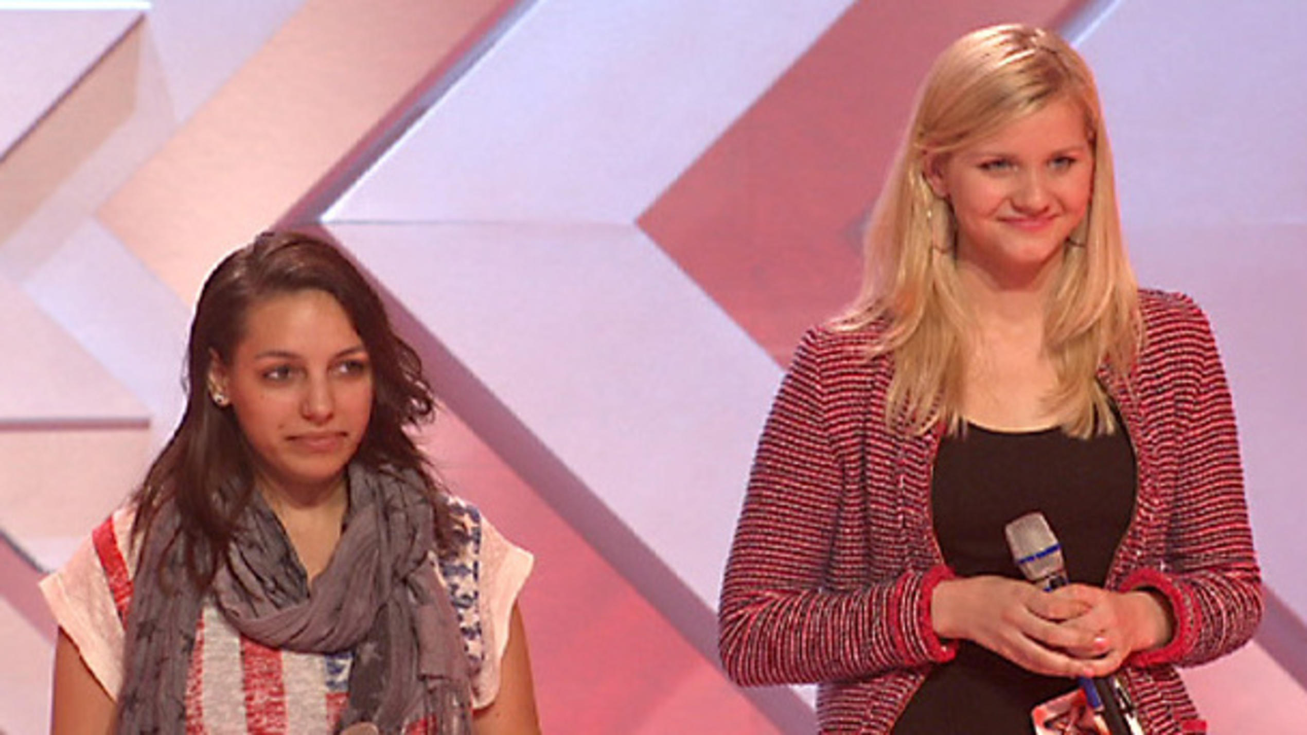 Melissa gewinnt knapp gegen Emily Melissa gewinnt knapp gegen Emily