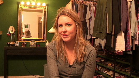 Jennifer liebt einen Pariser Straßenmusiker Jennifer liebt einen Pariser Straßenmusiker