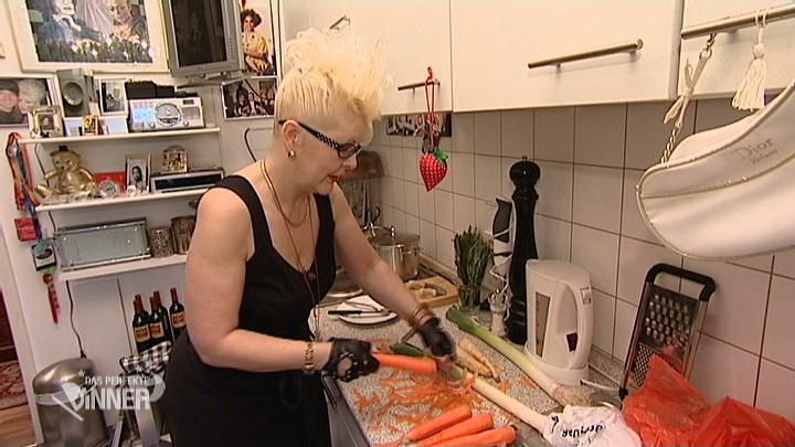 Manuela in der "Küche des Grauens" Manuela in der "Küche des Grauens"