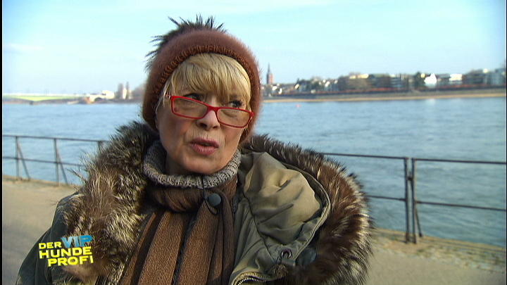 Ingrid Steegers Terrier ist der Schrecken aller Jogger! Ingrid Steegers Terrier ist der Schrecken aller Jogger!