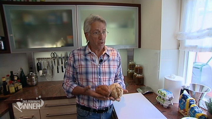 Hat Rudi für sein Dinner alles vorbereitet? Hat Rudi für sein Dinner alles vorbereitet?