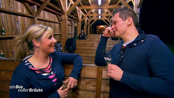 Wie nahe kommen sich Alessa und Marcus? Wie nahe kommen sich Alessa und Marcus?