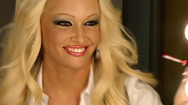 Daniela Katzenberger ist "Facebook-Millionärin" Daniela Katzenberger ist "Facebook-Millionärin"
