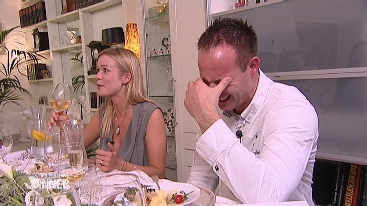 Thomas' Lachkrampf beim Dinner Thomas' Lachkrampf beim Dinner