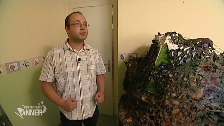 Schläft Andreas' Gast in der Rumpelkammer? Schläft Andreas' Gast in der Rumpelkammer?