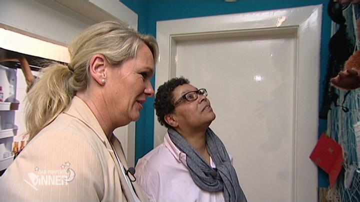Pikante Funde in Andreas' Wand-Netz Pikante Funde in Andreas' Wand-Netz