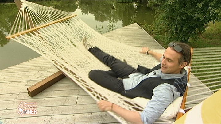 Ralf Bauer beim Hängematten-Test Ralf Bauer beim Hängematten-Test
