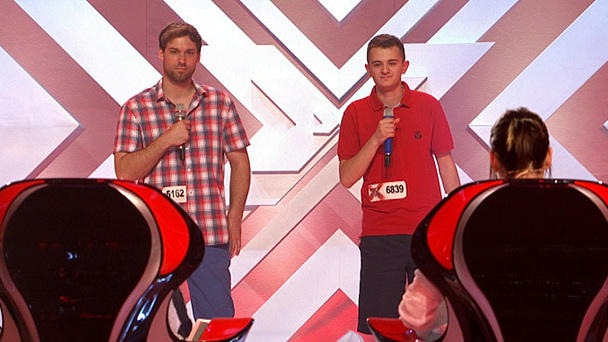 Richard und Arben im Gesangsduell Richard und Arben im Gesangsduell