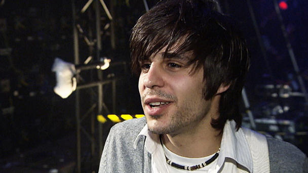 "Bin schon seit Jahren Singer und Songwriter" "Bin schon seit Jahren Singer und Songwriter"