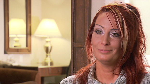 Esther "erstrippt" sich in Las Vegas ihre Miete Esther "erstrippt" sich in Las Vegas ihre Miete