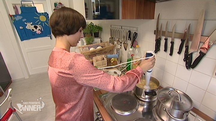 Silvana beschwört ihre Suppe Silvana beschwört ihre Suppe