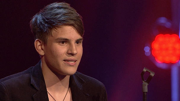 Lucas Mohr singt "Too Close" Lucas Mohr singt "Too Close"