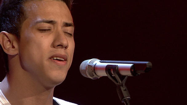 Andrew singt "Wie soll ein Mensch..." Andrew singt "Wie soll ein Mensch..."