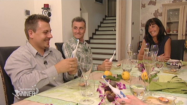 Alle wollen bei Dinner-Gastgeberin Sybille schlafen! Alle wollen bei Dinner-Gastgeberin Sybille schlafen!