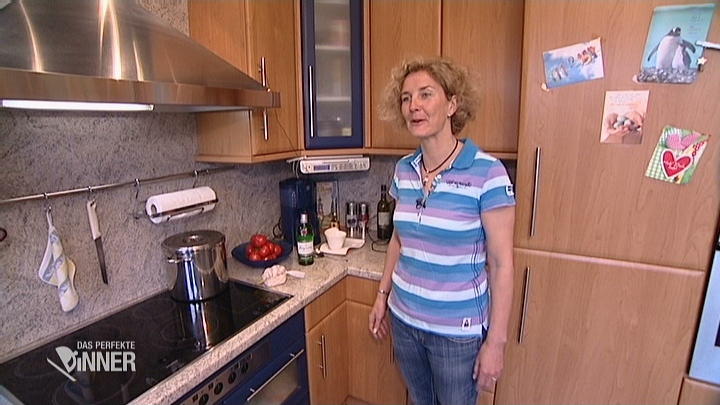 Eine hochprozentige Tomatensuppe beim perfekten Dinner Eine hochprozentige Tomatensuppe beim perfekten Dinner