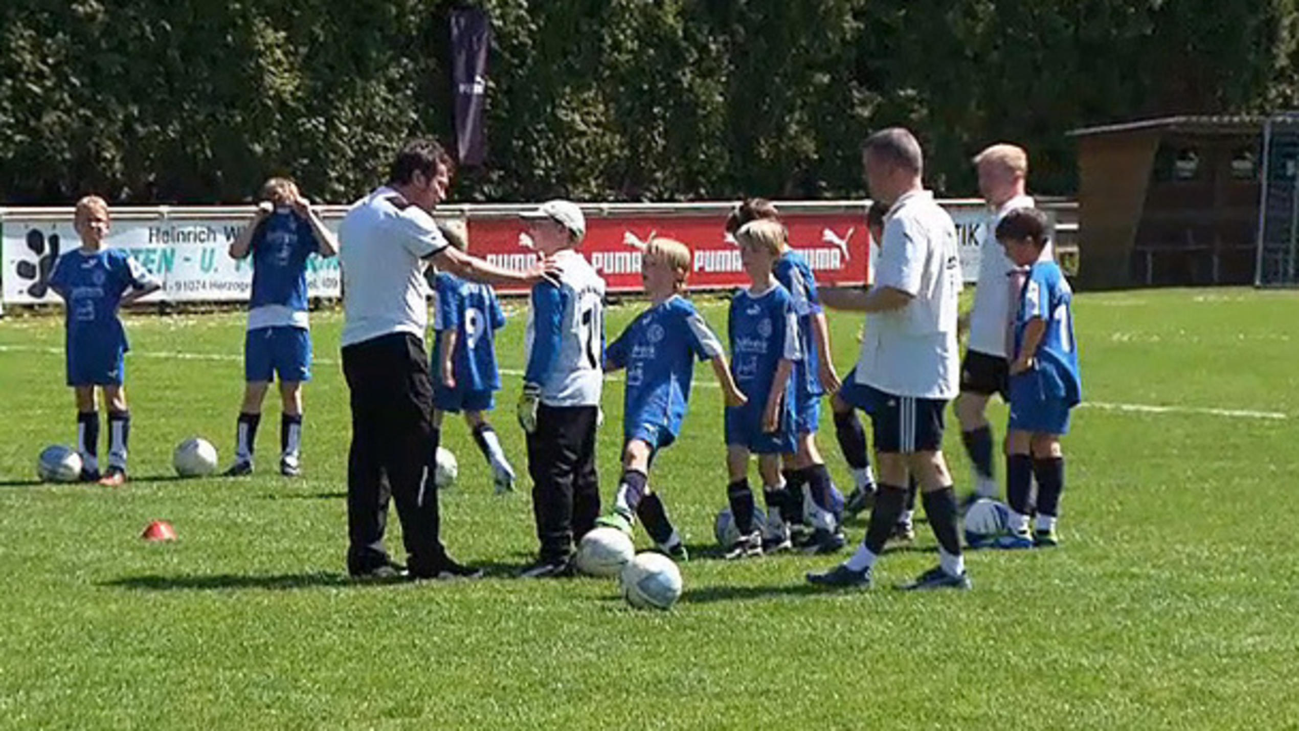 Lothar kennt beim Kindertraining kein Pardon Lothar kennt beim Kindertraining kein Pardon