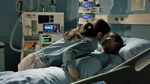 Ein inniger Moment zwischen Emma und Leo Ein inniger Moment zwischen Emma und Leo