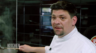 Tim Mälzer entpuppt sich als "Fischfondflüsterer" Tim Mälzer entpuppt sich als "Fischfondflüsterer"