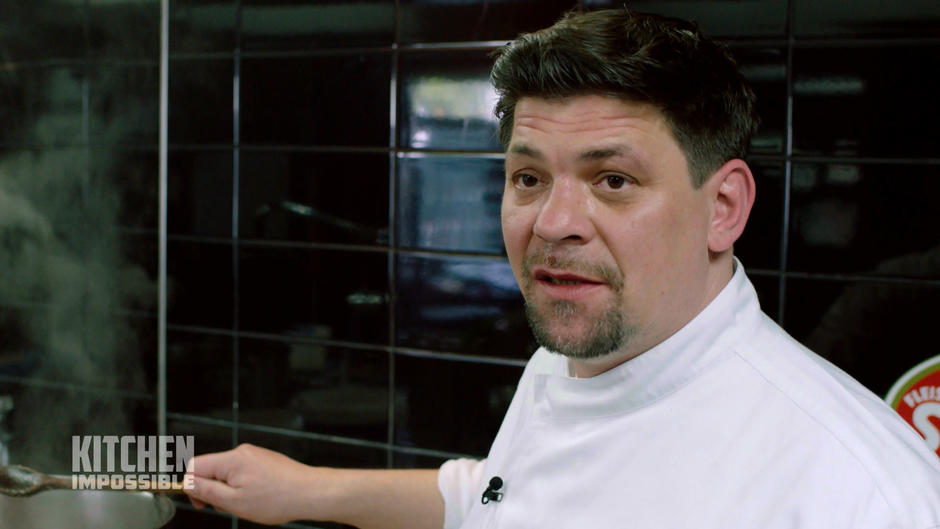 Tim Mälzer entpuppt sich als "Fischfondflüsterer" Tim Mälzer entpuppt sich als "Fischfondflüsterer"