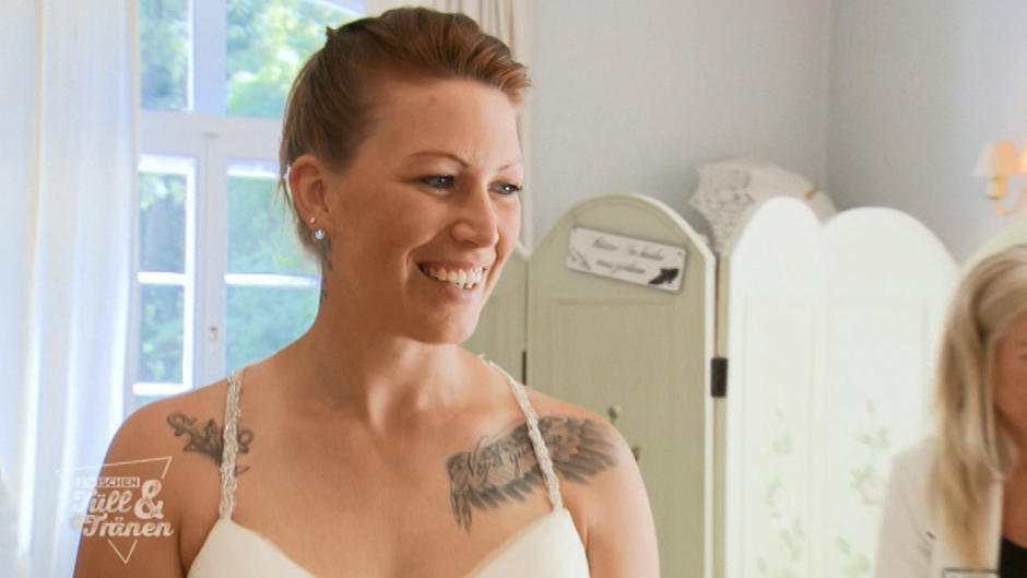 Kann Leonie diesmal das passende Hochzeitskleid finden? Kann Leonie diesmal das passende Hochzeitskleid finden?